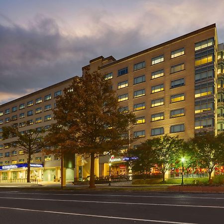 Doubletree By Hilton St. Louis Forest Park Buitenkant foto