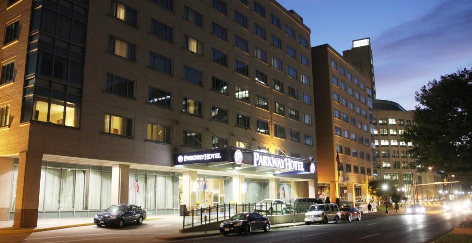 Doubletree By Hilton St. Louis Forest Park Buitenkant foto