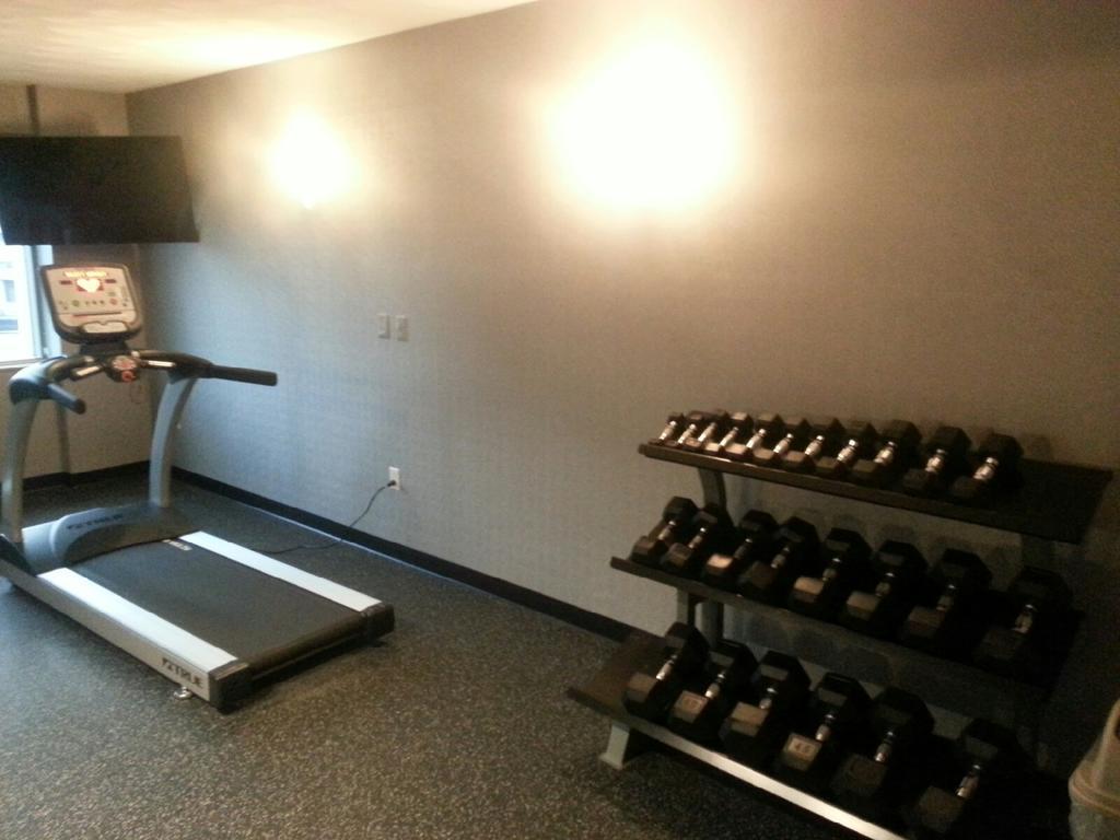Doubletree By Hilton St. Louis Forest Park Buitenkant foto