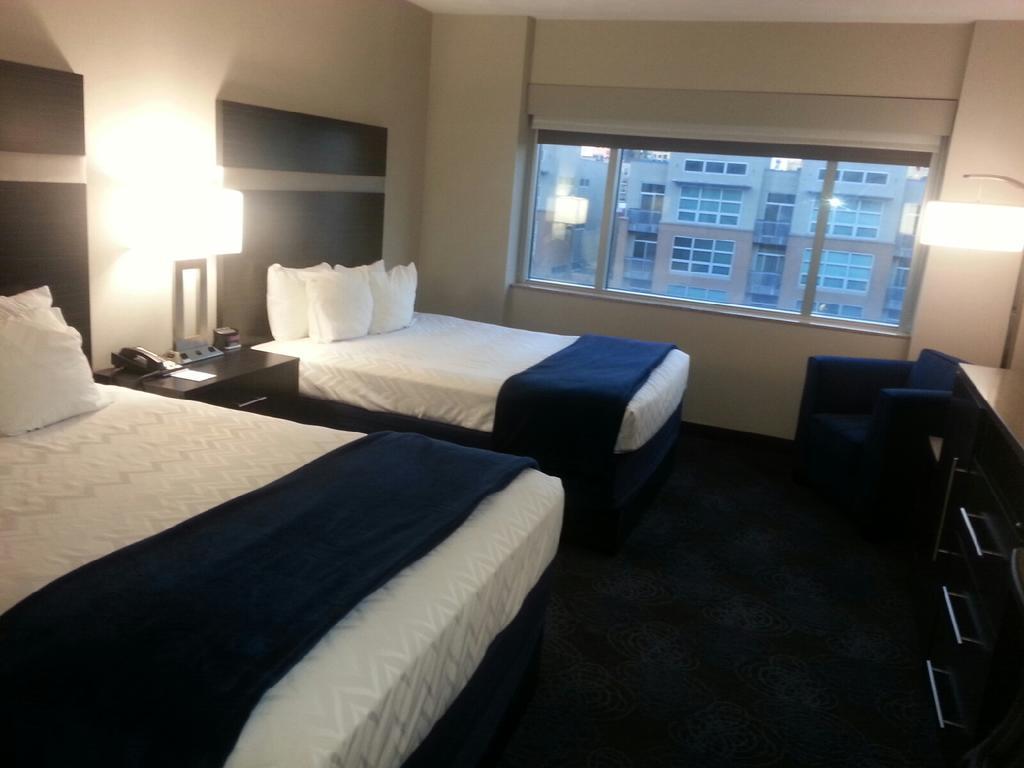 Doubletree By Hilton St. Louis Forest Park Buitenkant foto