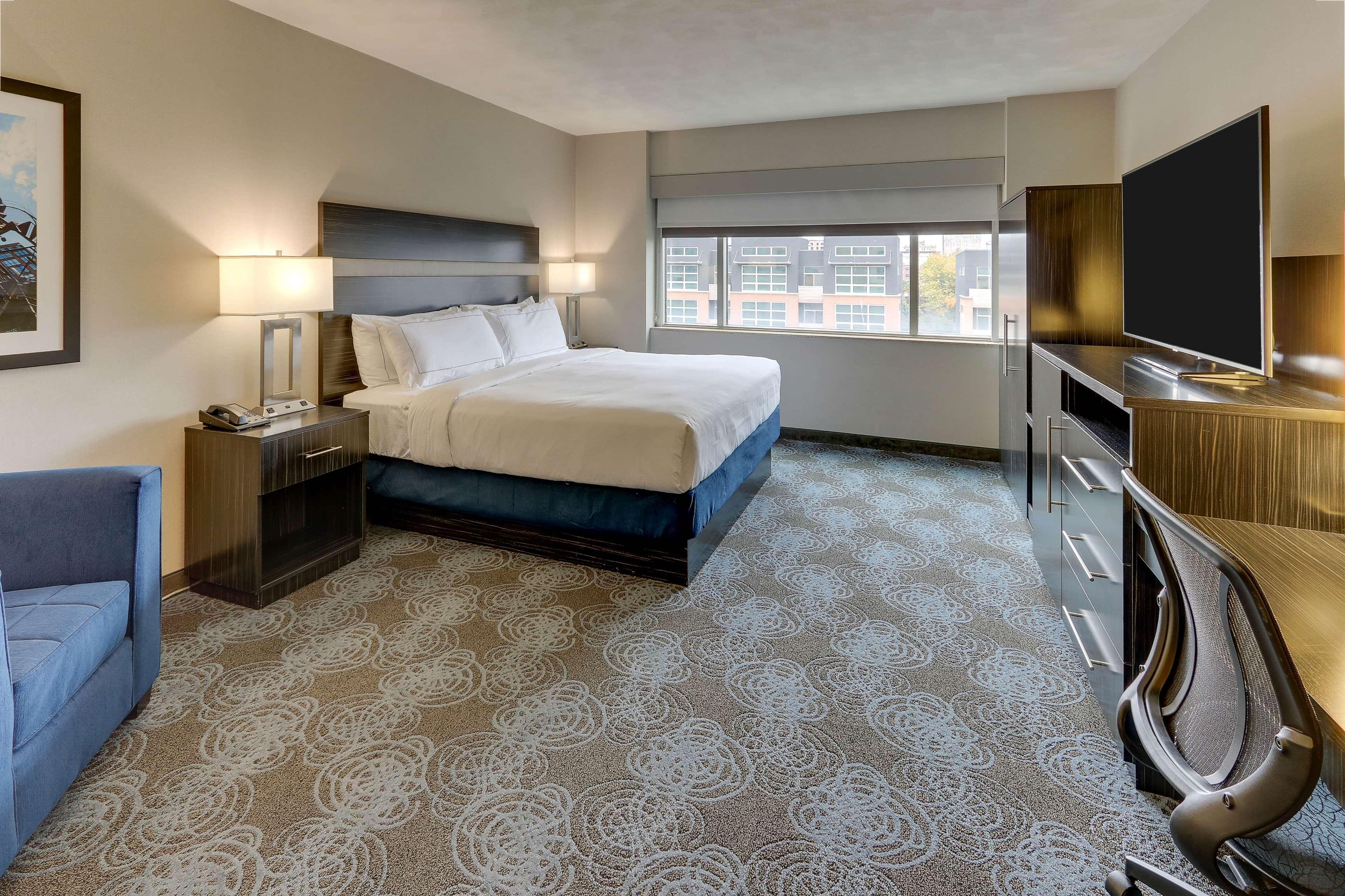Doubletree By Hilton St. Louis Forest Park Buitenkant foto