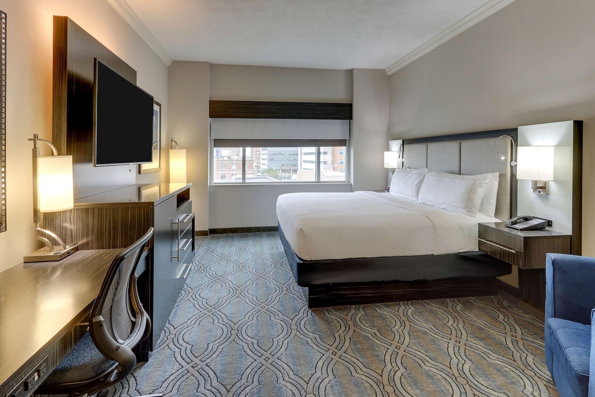 Doubletree By Hilton St. Louis Forest Park Buitenkant foto