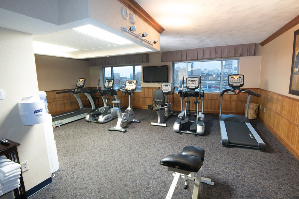 Doubletree By Hilton St. Louis Forest Park Buitenkant foto